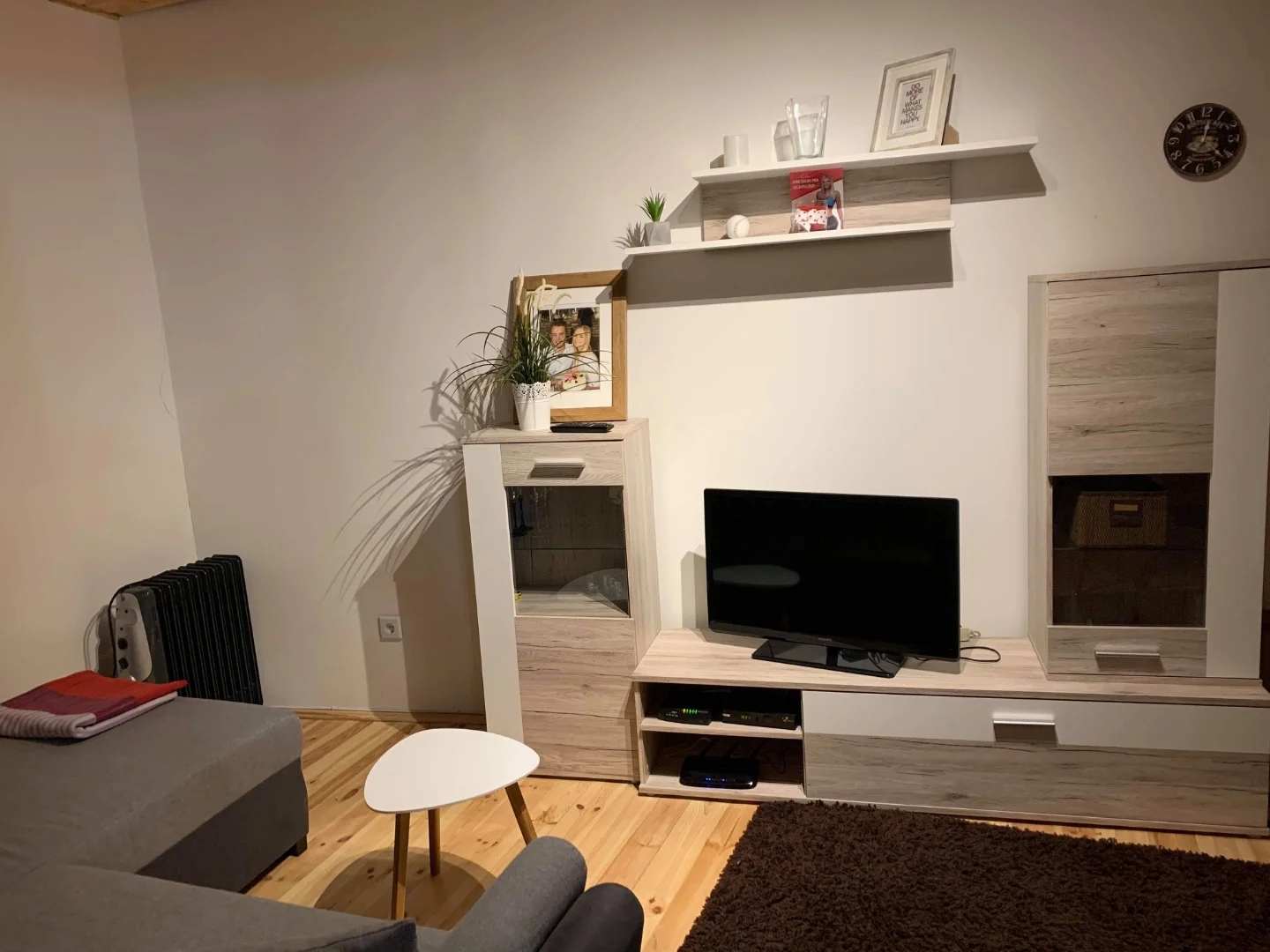 Eladó egy 55 m²-es, kétszintes, galériás lakás Pécs belvárosában – garázsbeállóval! - Kép 3