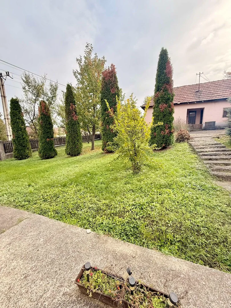 Eladó családi ház Berenten - Kép 13