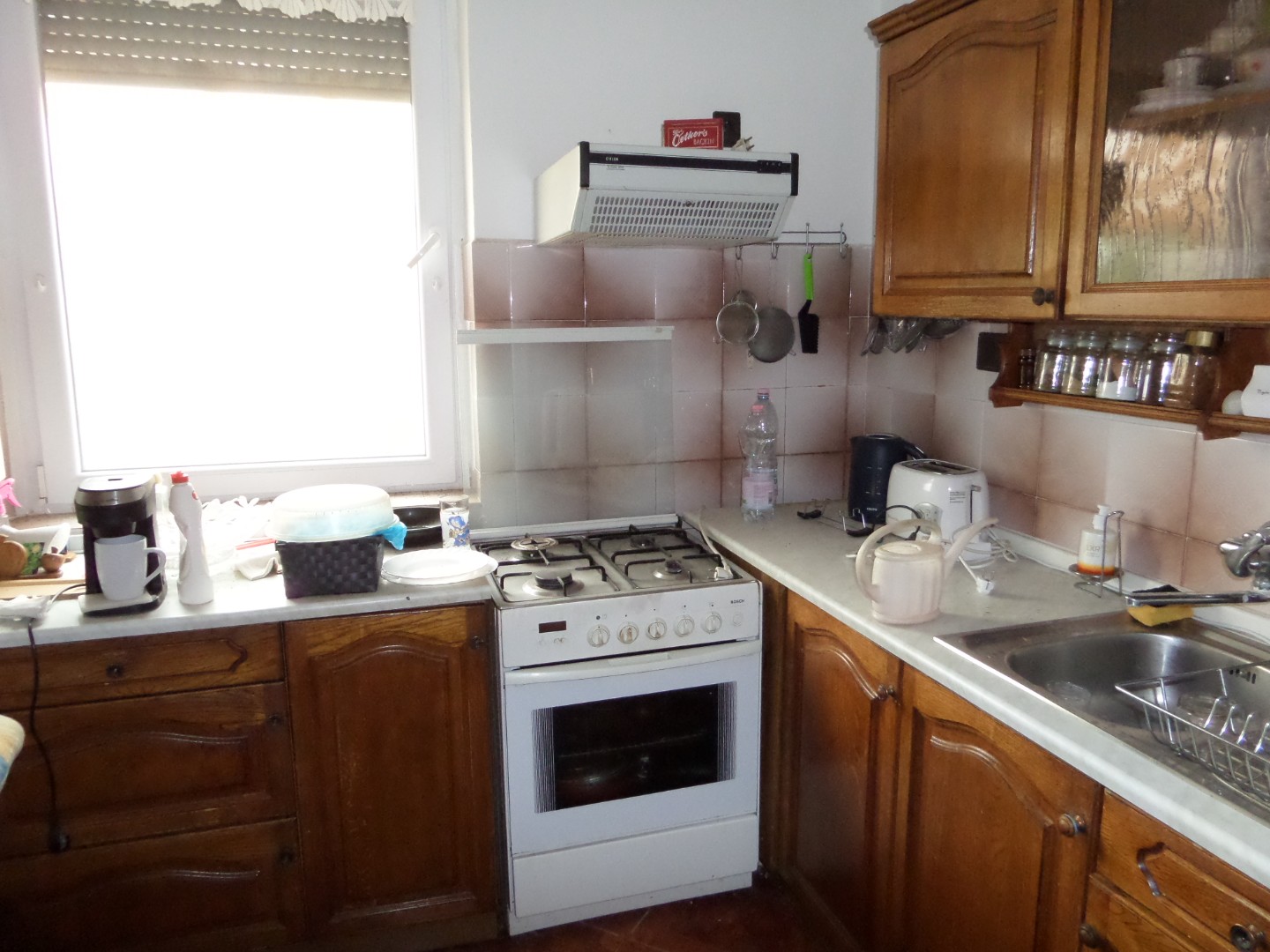 Komló szilvás városrészben panorámás családi ház - Kép 7