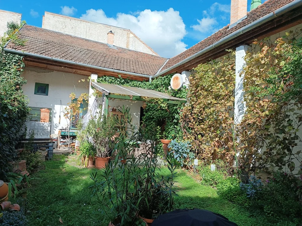 Eladó családi ház Vácon - Kép 16