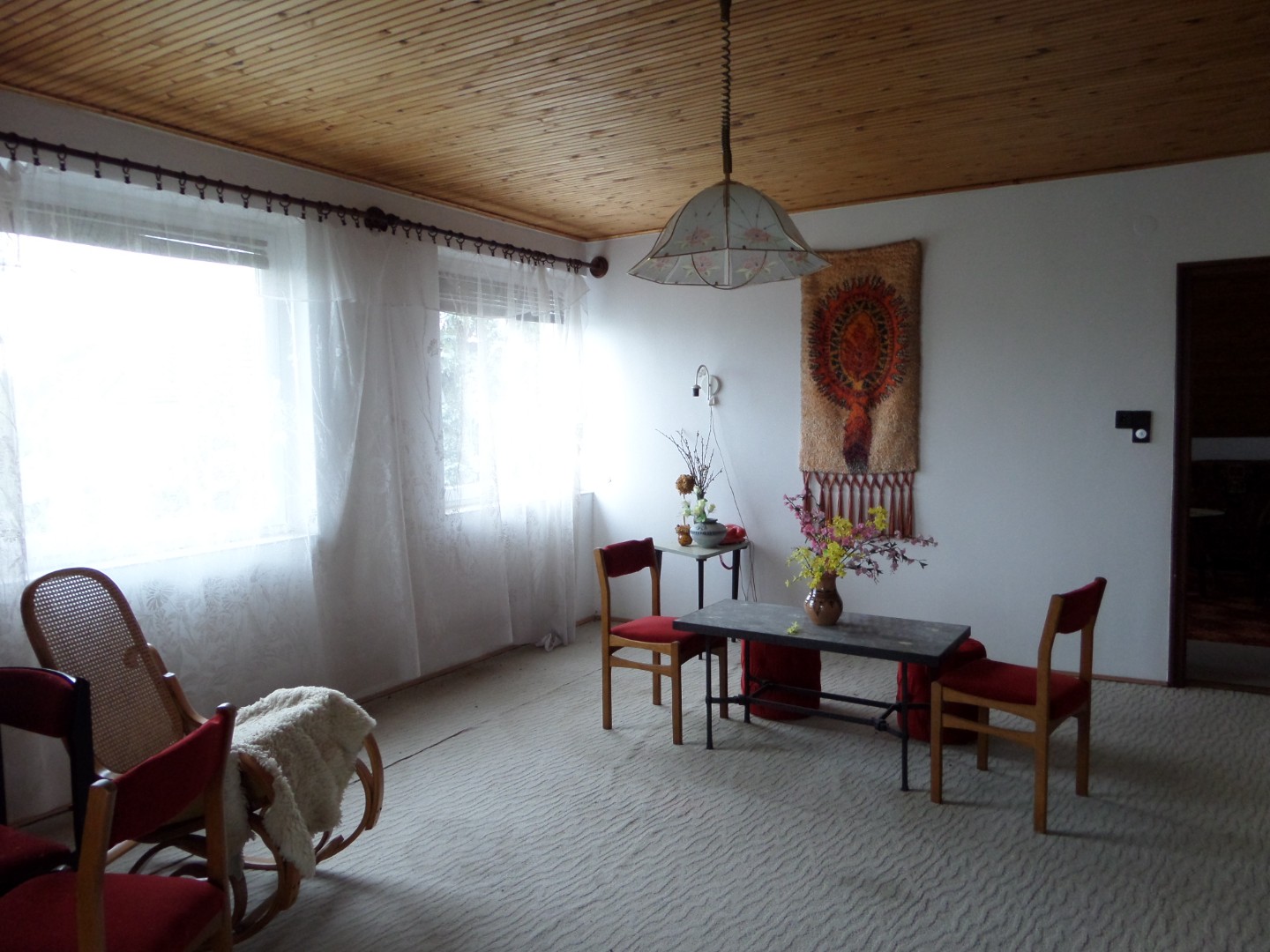 Komló szilvás városrészben panorámás családi ház - Kép 14