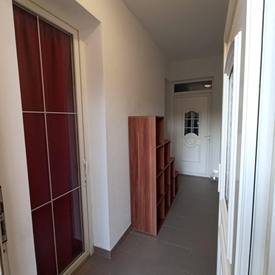 Eladó családi ház Győrságon - Kép 8
