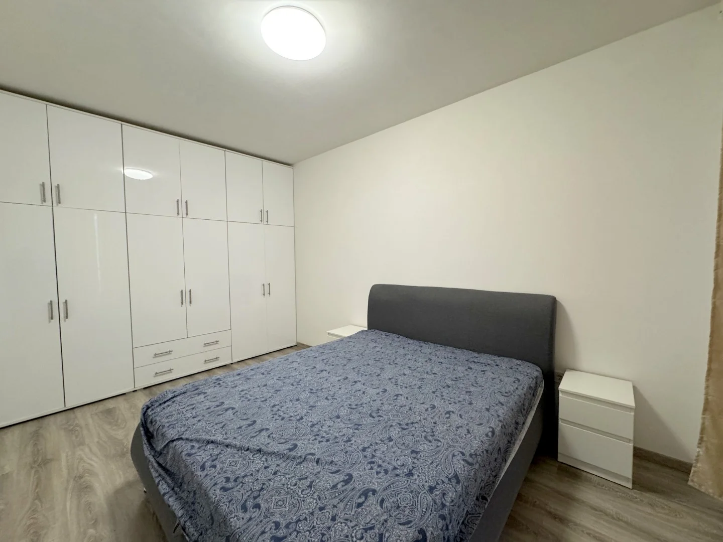 Kiadó tégla Budapest 13. ker.en - Kép 6