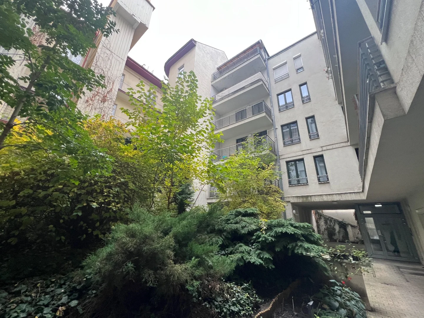 Újszerű garzonlakás a belvárosban - Kép 11