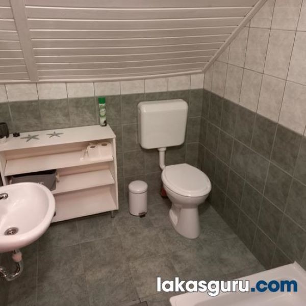 Borgátafürdőn Tetőtér Beépítéses Ház – A Fürdőtől Mindössze 5 Perc Sétára! - Kép 10