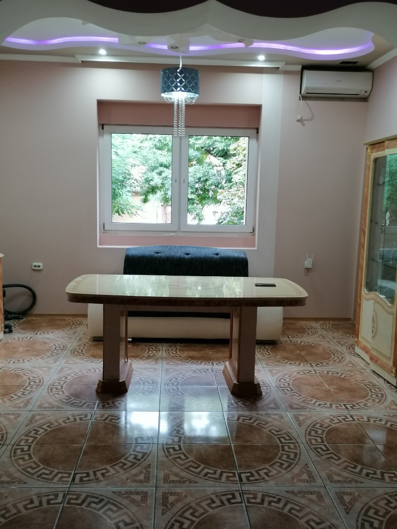 Eladó luxus ingatlan Békéscsaba - Kép 8