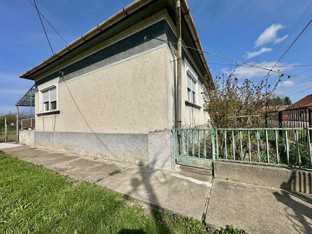 Eladó családi ház Múcsonyon - Kép 2