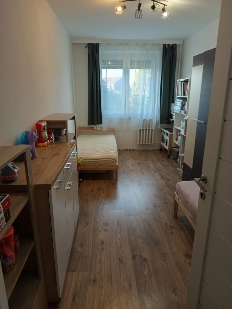 Felújított, nagy erkélyes lakás eladó! - Kép 10