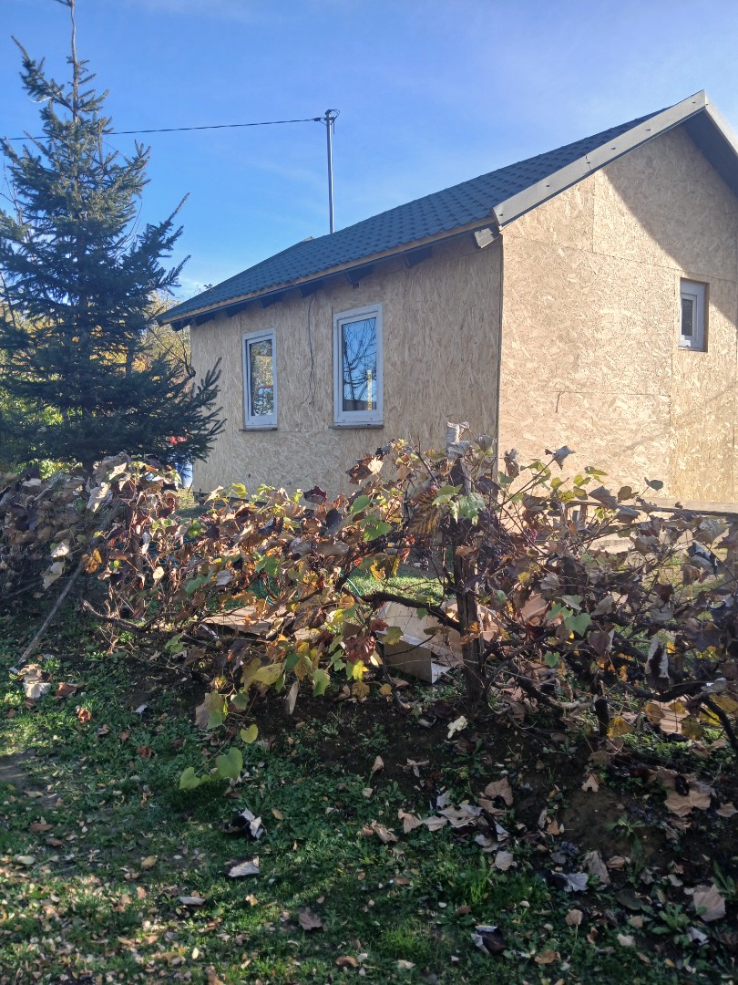 Eladó önálló nyaraló nyaraló / üdülő Bázakerettyen