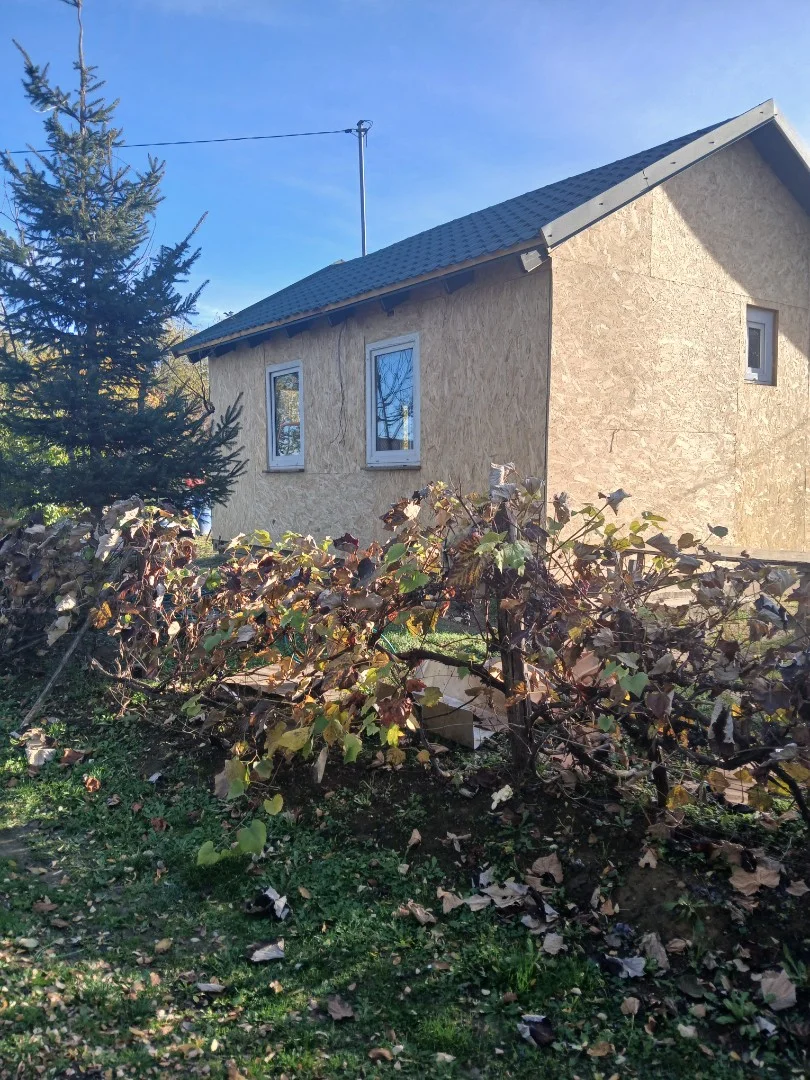 Eladó önálló nyaraló nyaraló / üdülő Bázakerettyen