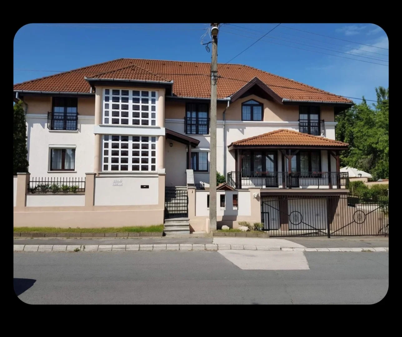 Két generációs családi ház