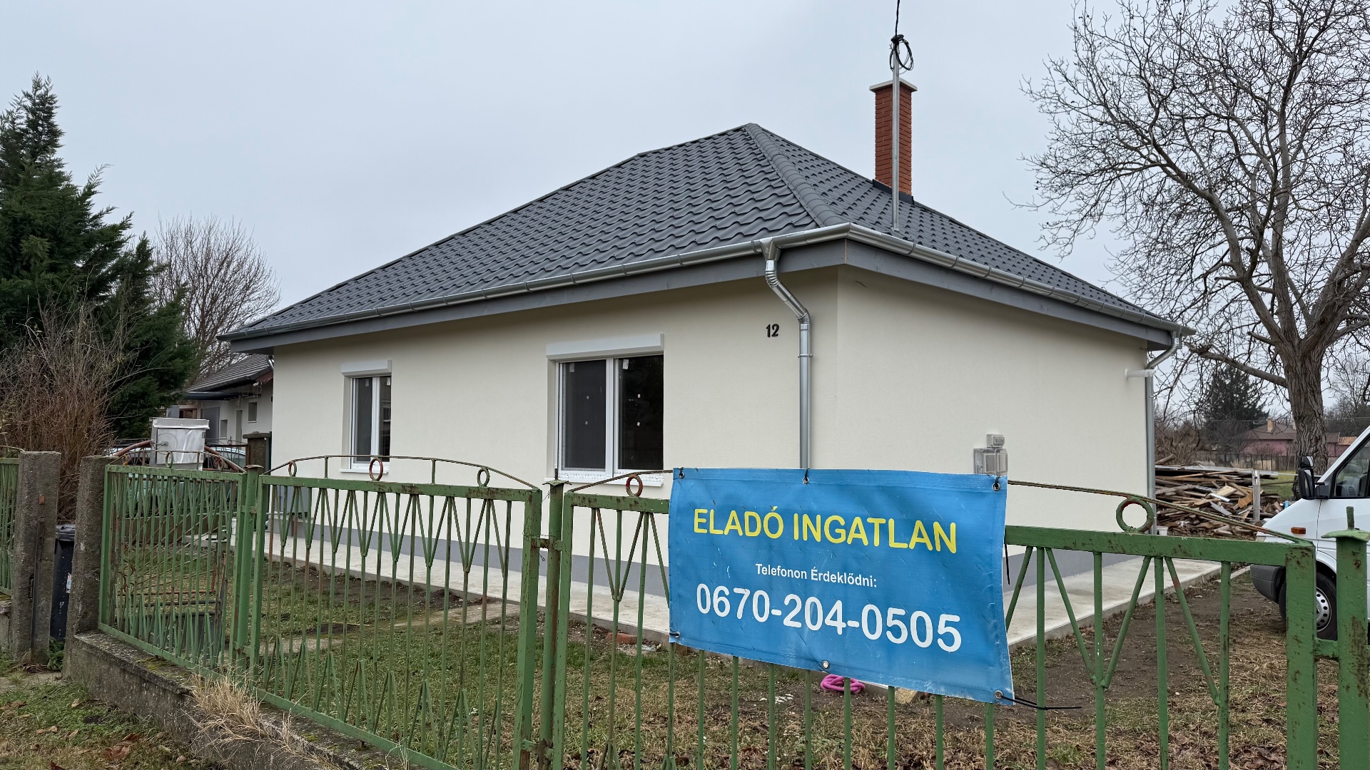 Felújított Családi Ház, Besnyő - Kép 3