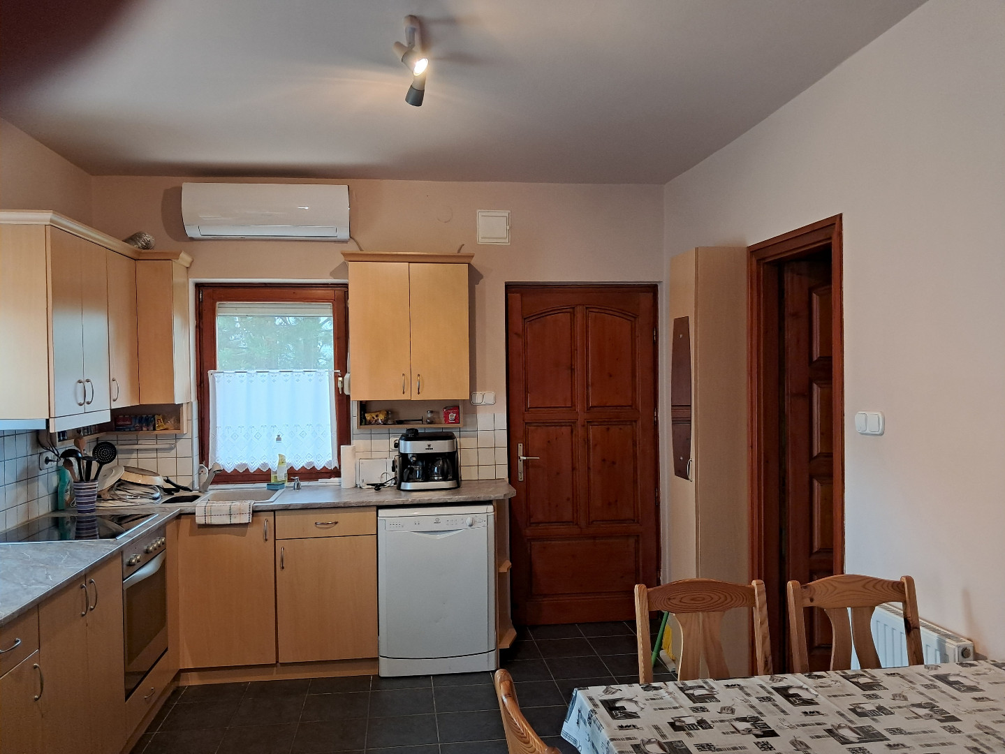 Teljesen felszerelt apartman - Kép 4