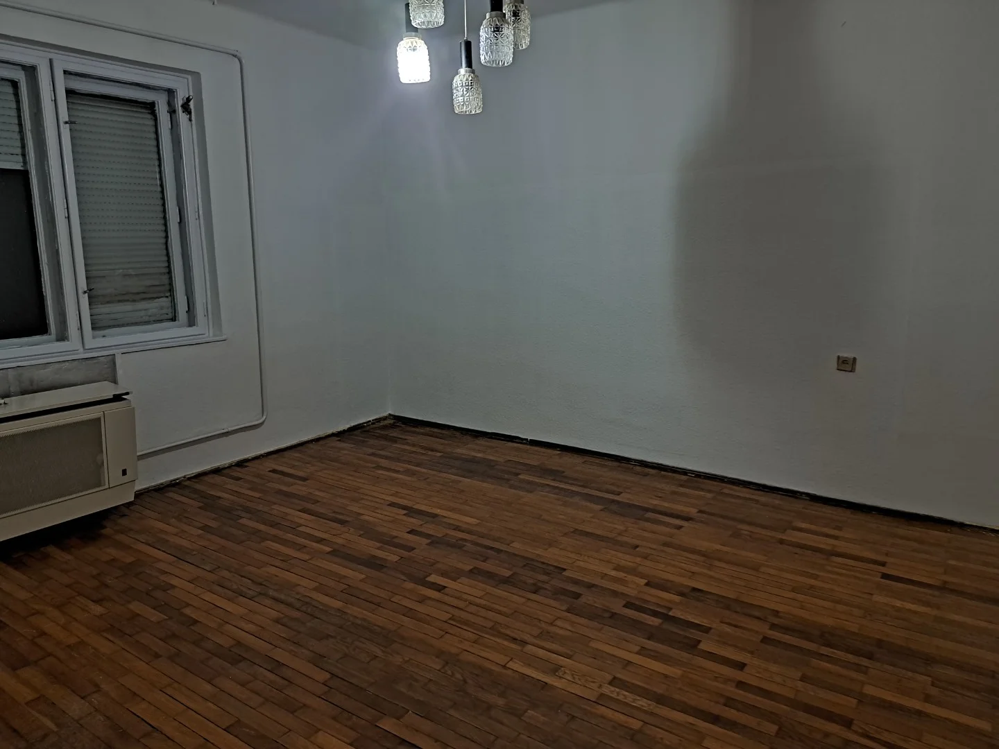 Sopronban optimàlis elhelyezkedĕsű 1 szoba összkomfotos lakās eladò - Kép 2