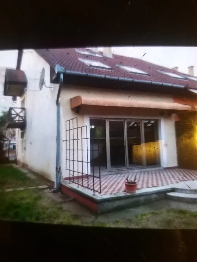 Kiadó sorház Nyíregyházán - Kép 5