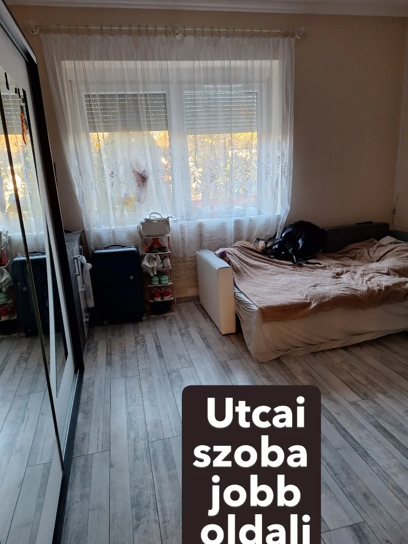 Újszászon Családi ház - Kép 11