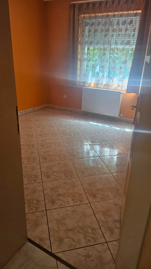 Eladó tégla lakás Karcag Madarasi út - Kép 9