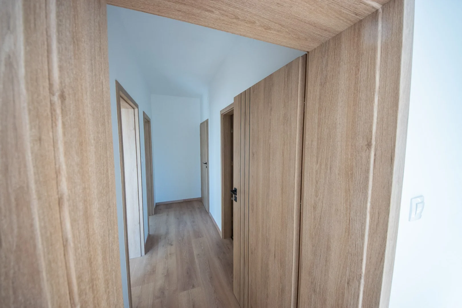 Minden ami kényelem Debrecen- Józsán jó helyen fölszintes új 168 nettó nm költözhető - Kép 13