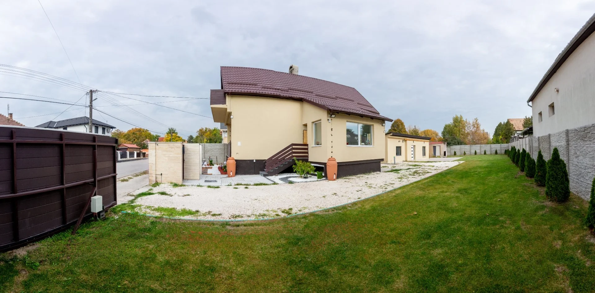 Szigethalmon eladó családi ház vendégházzal - Kép 3