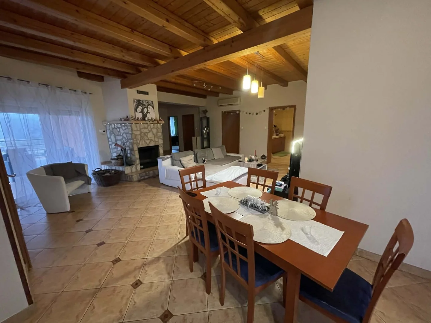 Nyírszőlős központjában impozáns családi ház eladó! - Kép 2