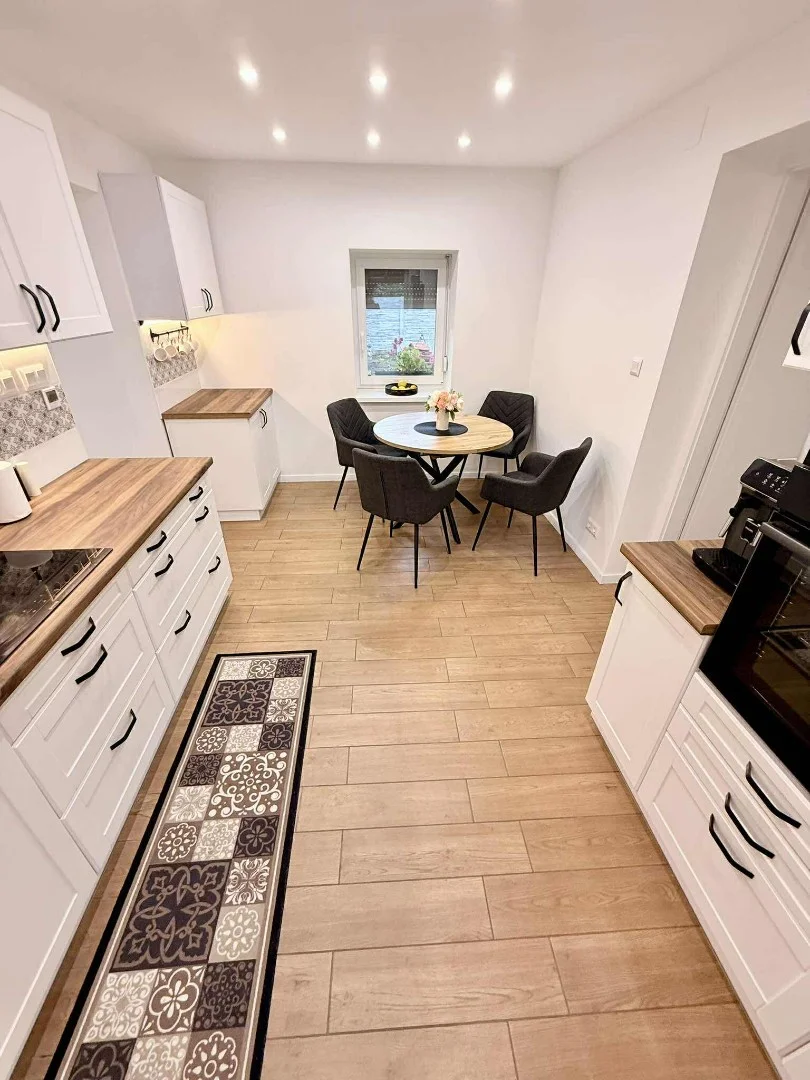 Eladó családi ház Dédestapolcsányon - Kép 9