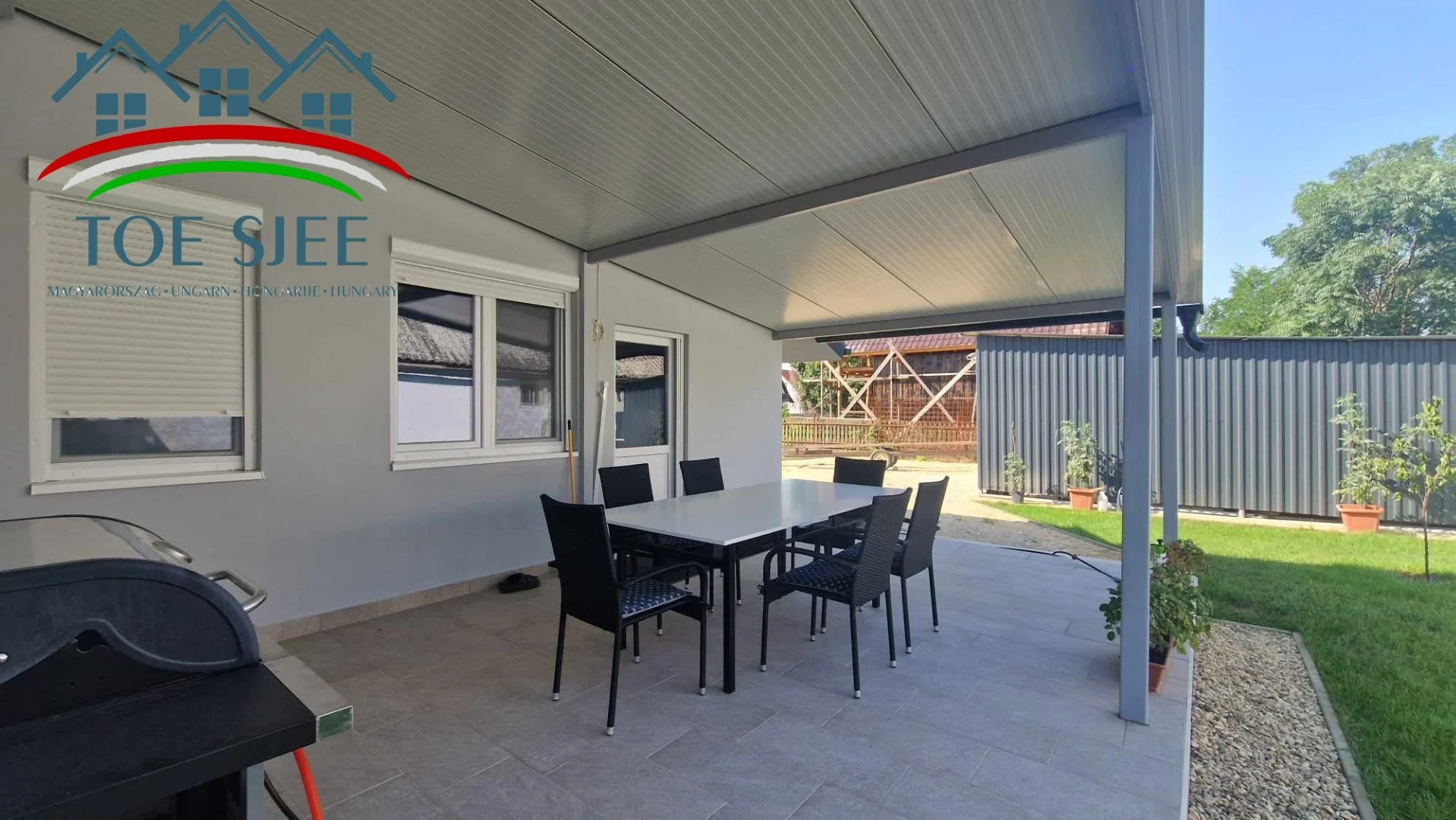 Újszerű állapotú családi ház eladó Adádszalókon (idn240402) - Kép 2