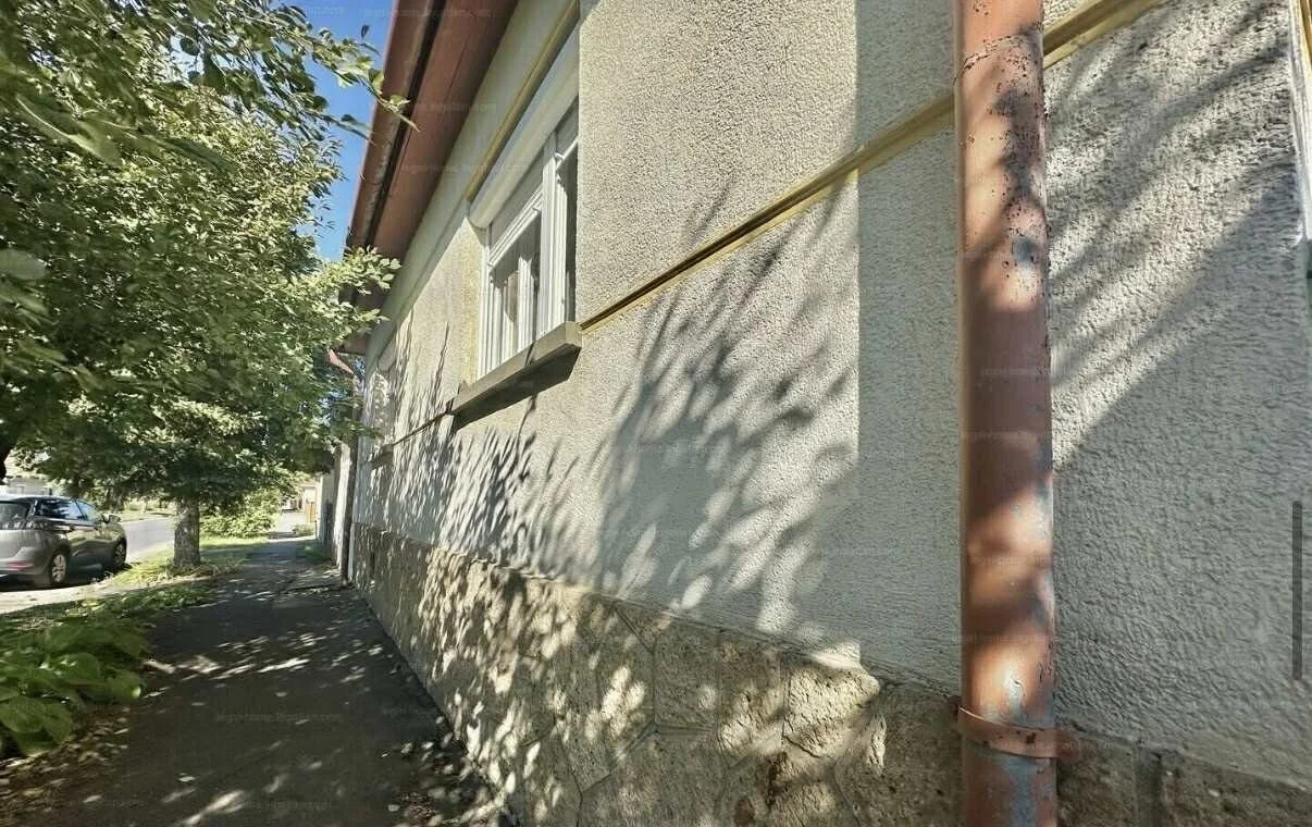 Eladó családi ház Szerencsen - Kép 8