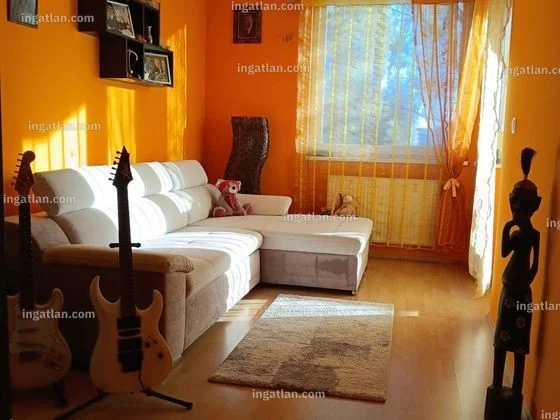 Eladó tégla Győrben