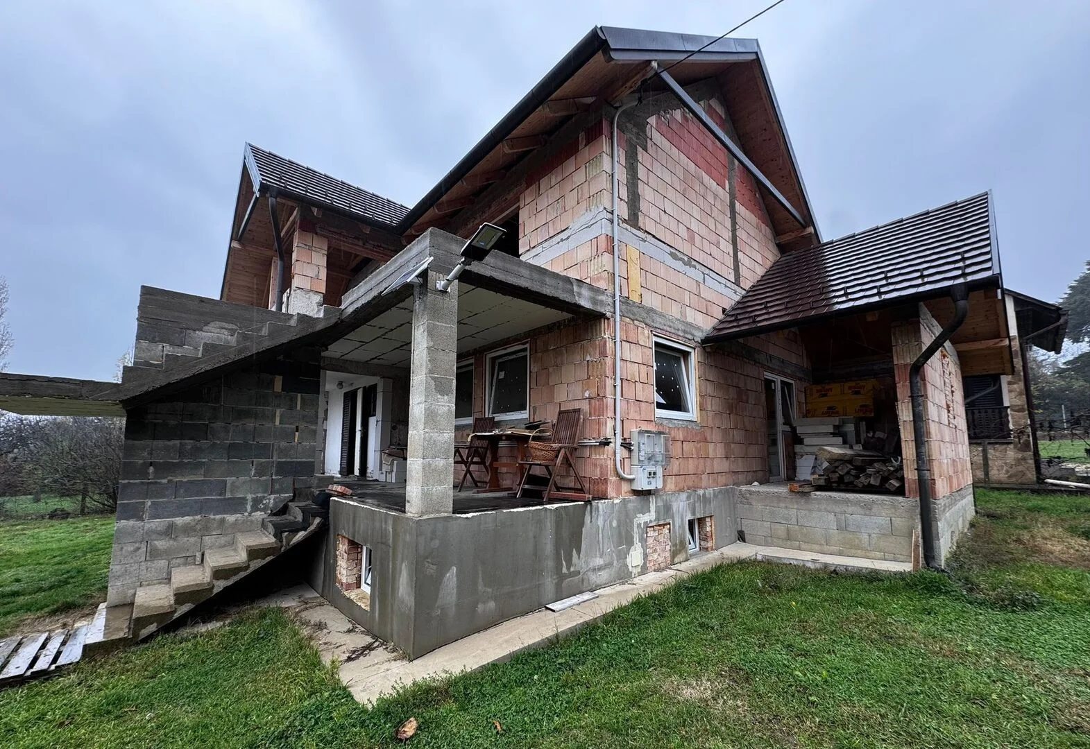 150 m² ÖRÖK PANORÁMÁS modern szerkezetkész családi ház