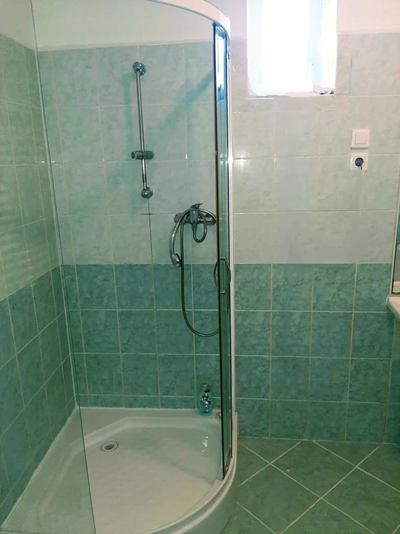 🏡 A+++ Energetikai besorolású CSALÁDI HÁZ ELADÓ 78.900.000ft PILISEN – NAPELEMES KOCSIBEÁLLÓVAL, RENGETEG EXTRÁVAL! - Kép 9