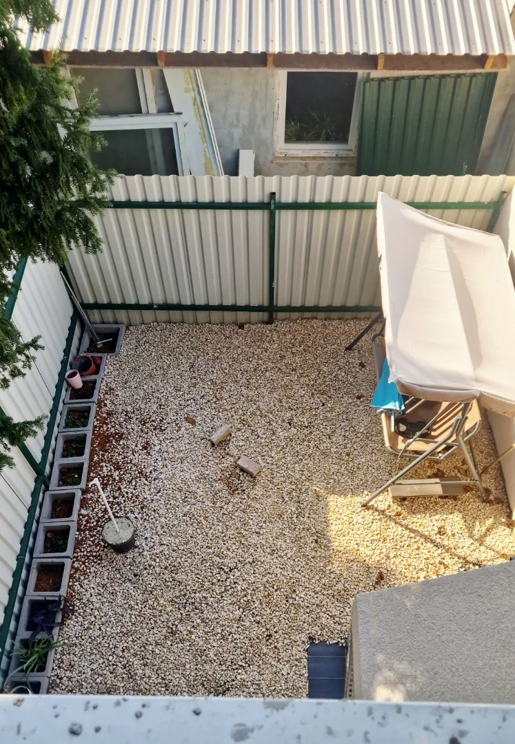Tetőtérbeépítéses kis lakás, saját kertrésszel - Kép 4