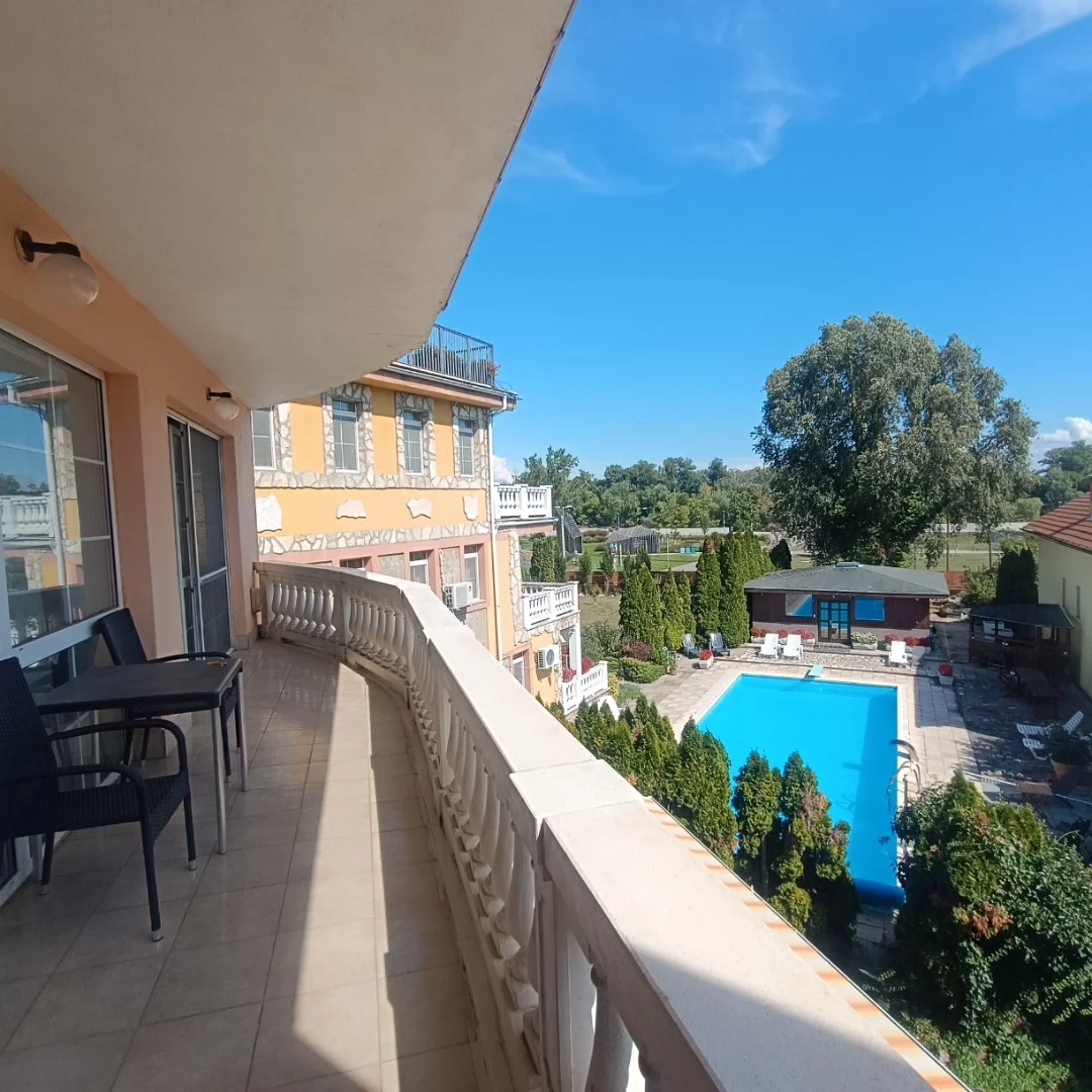 Római fürdőn!!! Örök panorámás világos napos 2 garázshelyes - Kép 17