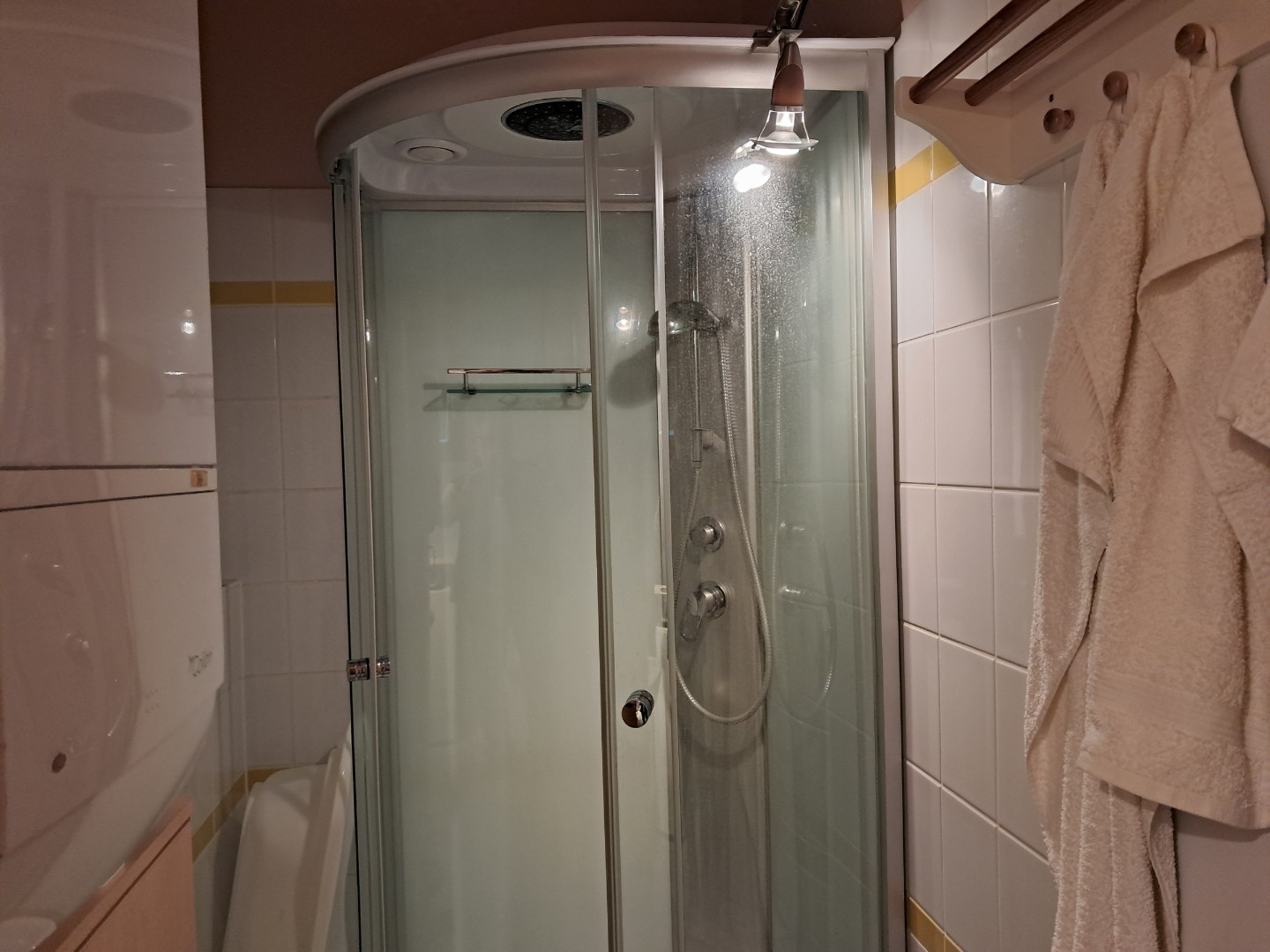 Teljesen felszerelt apartman - Kép 11