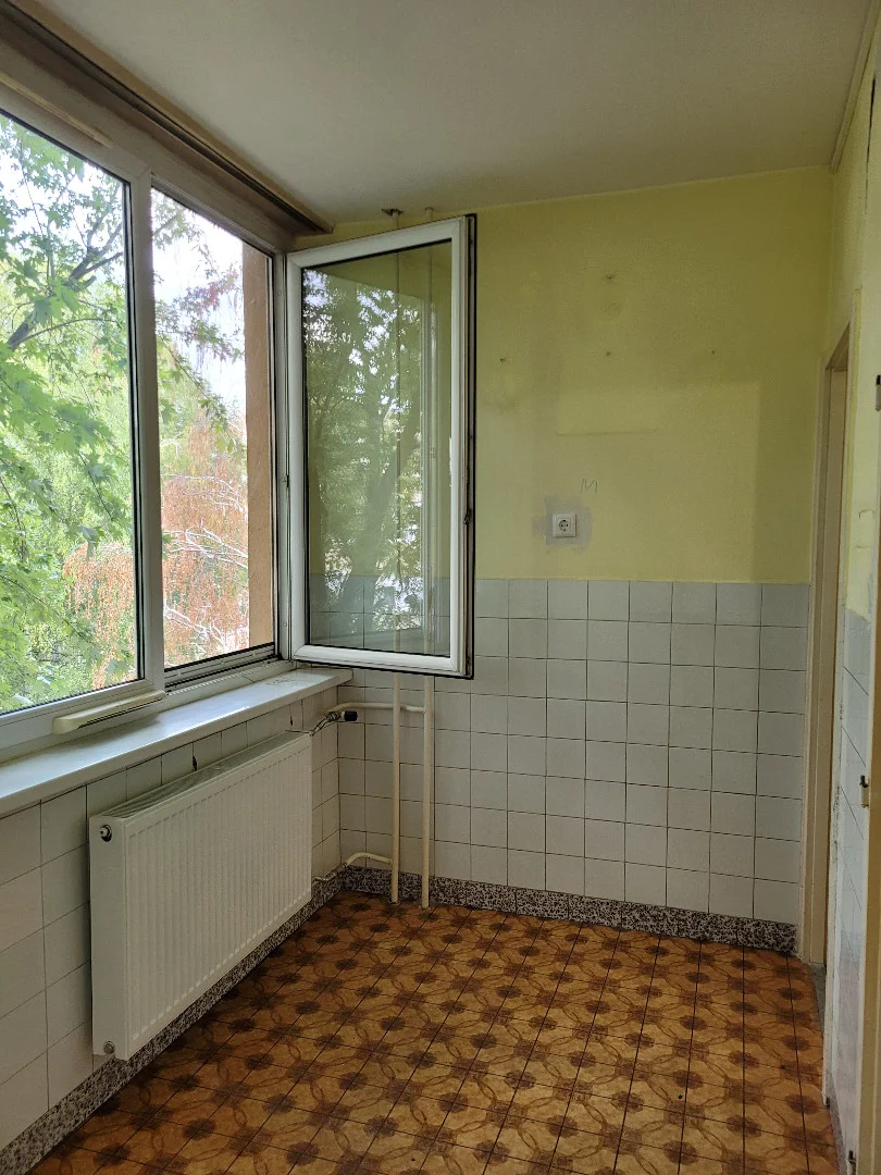 Felújítandó lakás Székesfehérvár családi házas övezetében - Kép 13