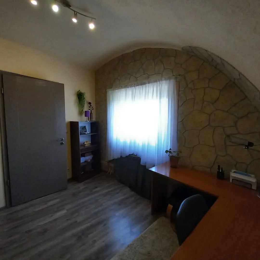 Különleges organikus dombház - Kép 14