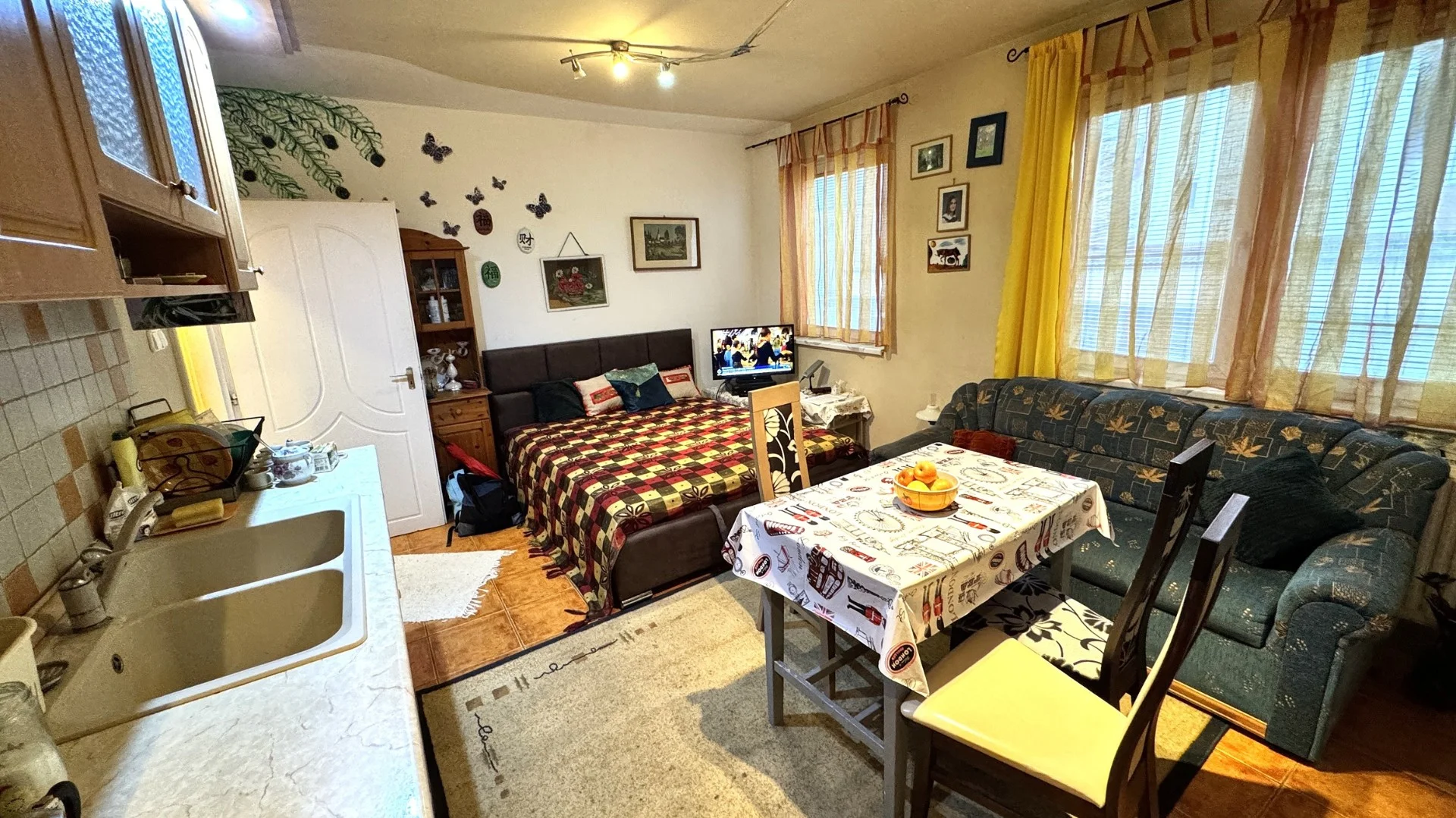 Nyíregyháza belvárosában a Kossuth utca közelében, földszinten lévő, 45 nm-es, 1 szoba-amerikai konyha-nappalis, csendes udvarra néző, akadálymentesített, fiatal tégla építésű lakás eladó. - Kép 4