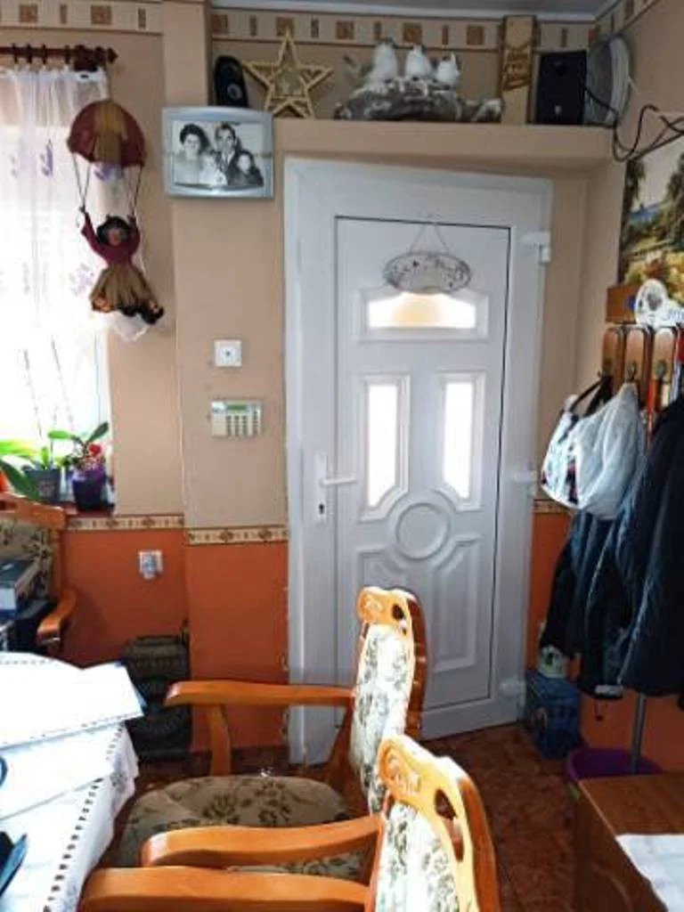 Eladó családi ház Vácon - Kép 2