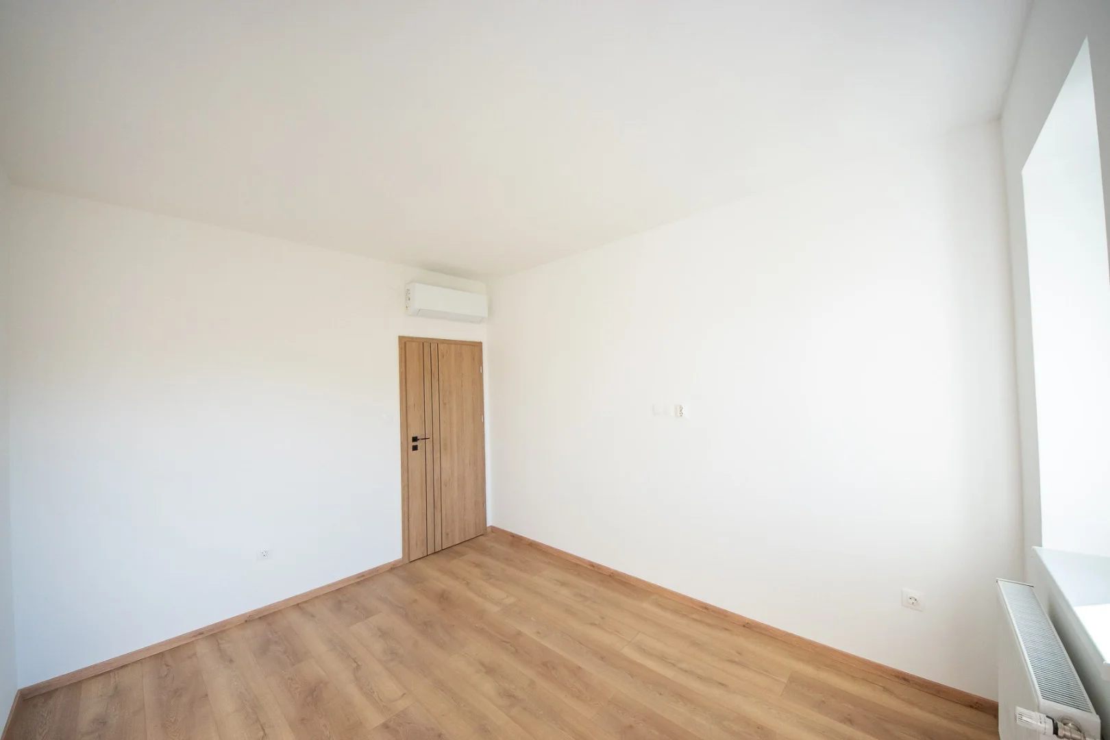 Minden ami kényelem Debrecen- Józsán jó helyen fölszintes új 168 nettó nm költözhető - Kép 15