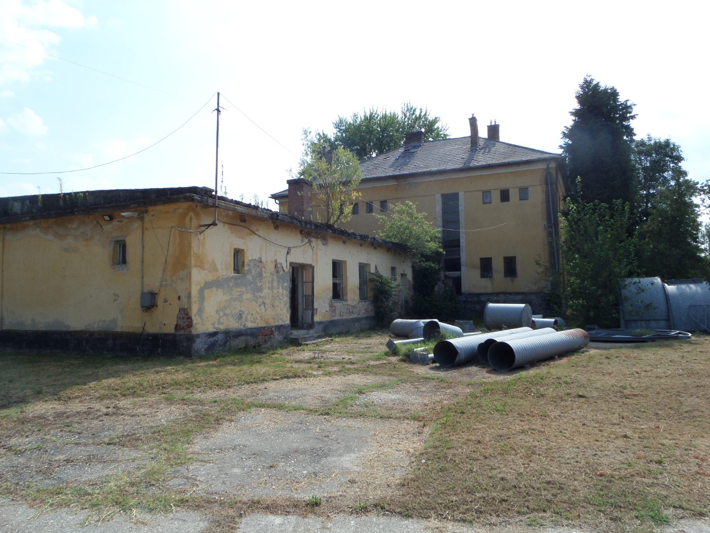 Darányban befektetésnek alkalmas volt TSZ irodaépület eladó - Kép 3