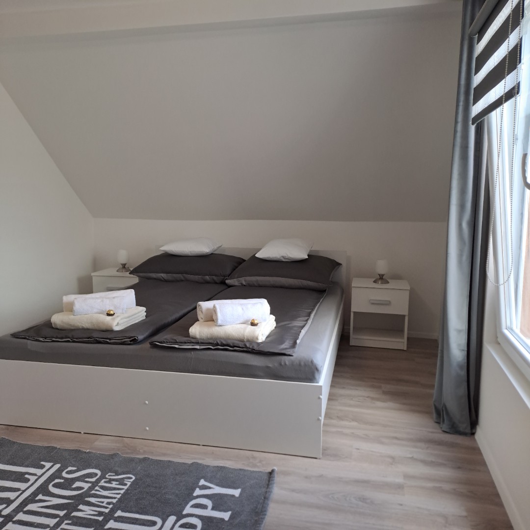 Part közeli házrész Balatonbogáron - Kép 9