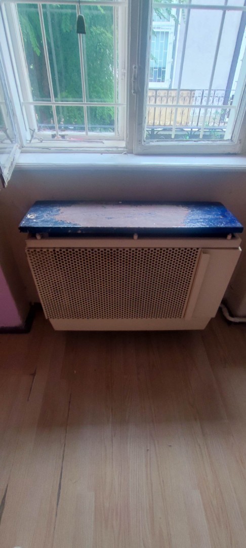 Beköltözhető emeleti felújítandó kis lakás eladó a 8. kerületben - Kép 5