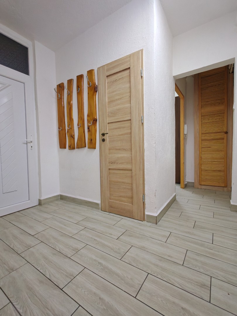 Eger, Deák Ferenc úton 2.5 szobás erkélyes felújított lakás eladó! - Kép 6