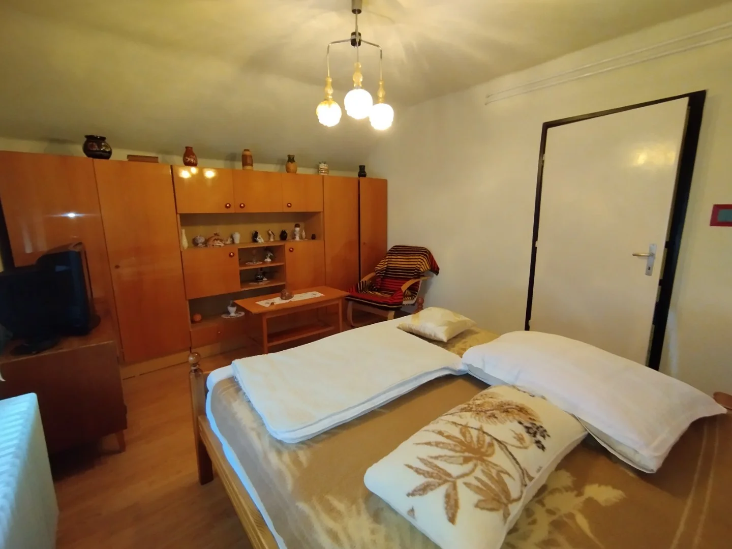 Tágas családi ház Győrszentivánon - Kép 9