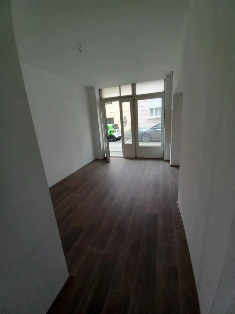 Kiadó üzlet iroda / üzlet / kereskedelmi / szolgáltató Pécsen - Kép 5