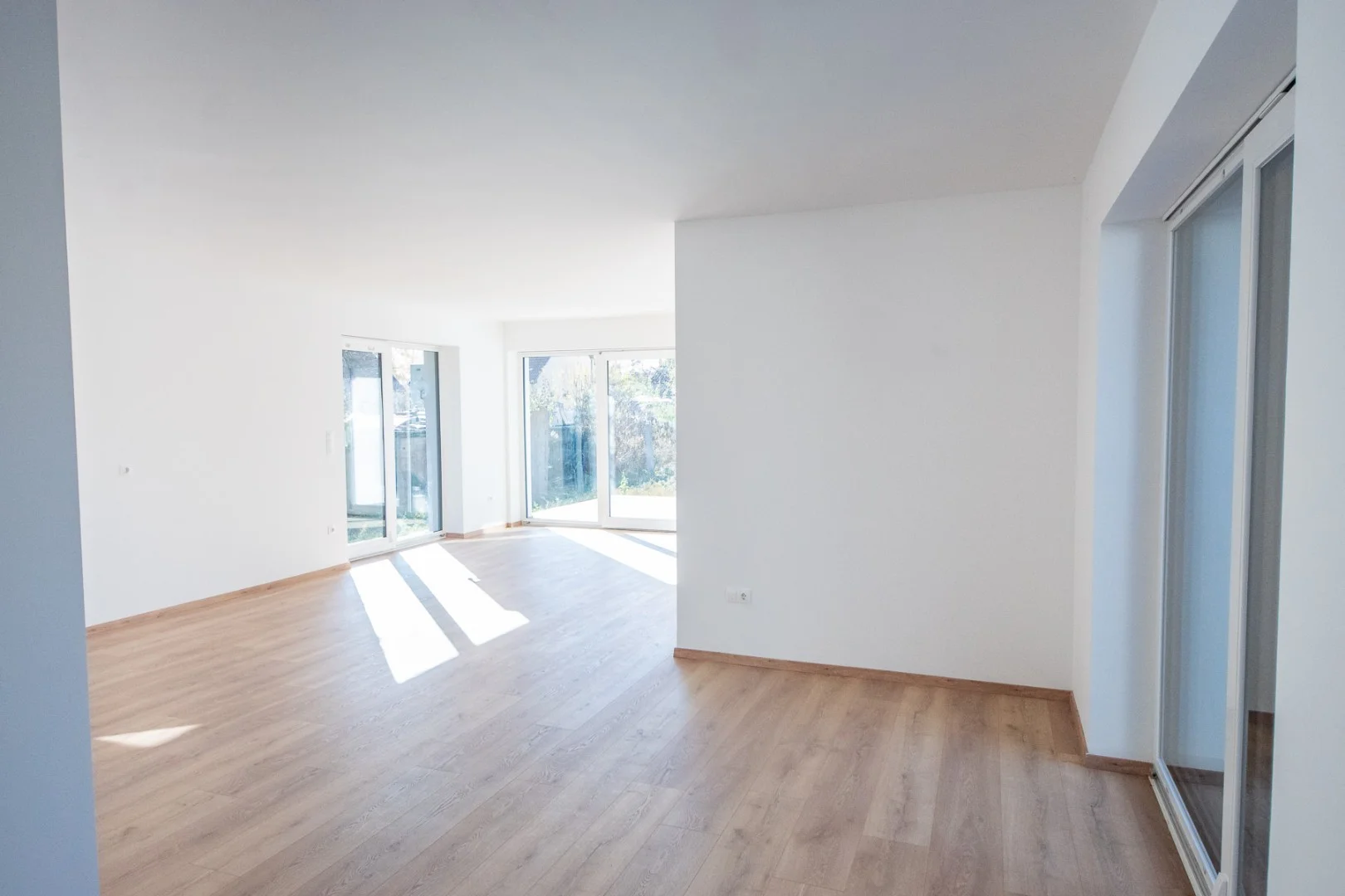 Minden ami kényelem Debrecen- Józsán jó helyen fölszintes új 168 nettó nm költözhető - Kép 10