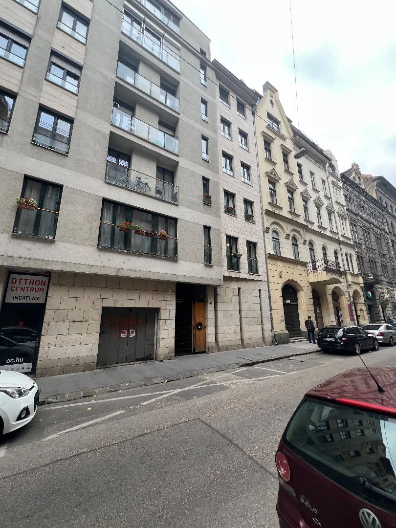 Újszerű garzonlakás a belvárosban - Kép 12