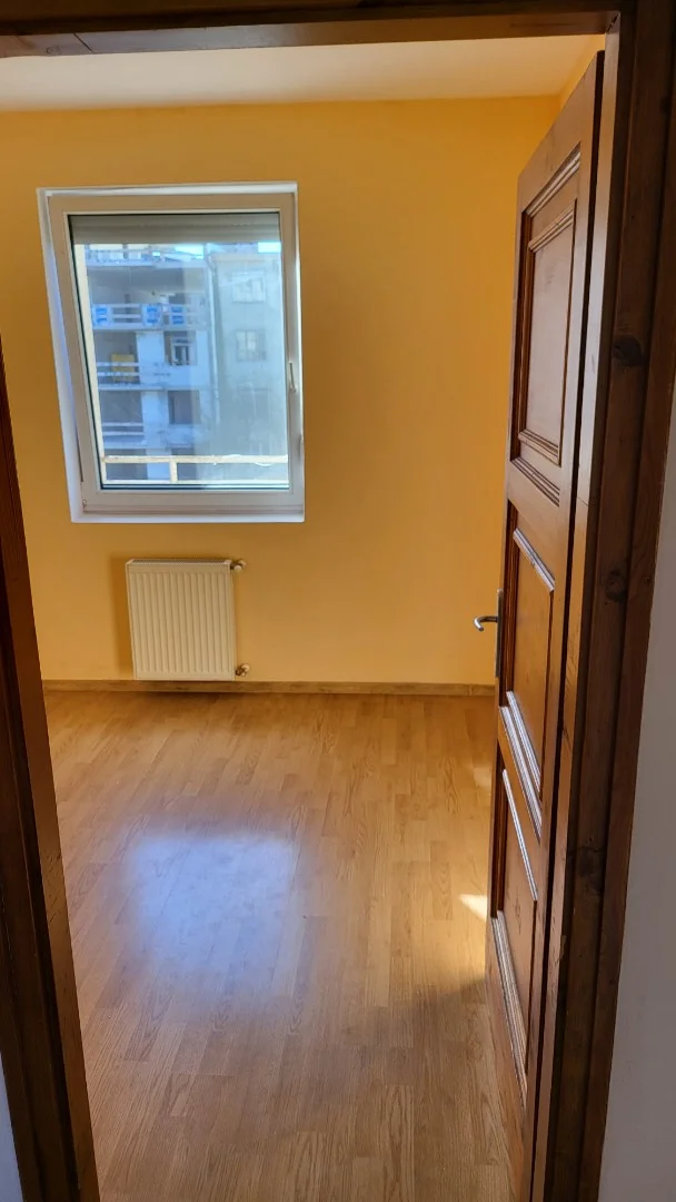 🏡 Eladó napfényes, dupla panorámás lakás Zuglóban – Egeressy térnél - Kép 12