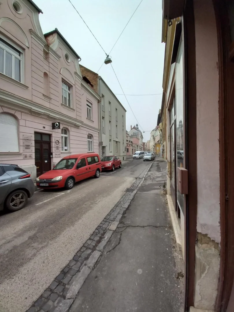 Kiadó üzlet iroda / üzlet / kereskedelmi / szolgáltató Pécsen - Kép 9