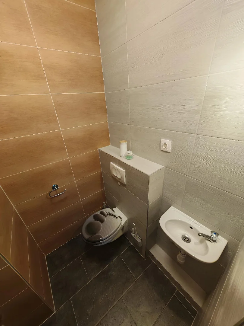 Eger, Dr Frank Mária utcában újszerű, világos, tágas, erkélyes lakás eladó! - Kép 10