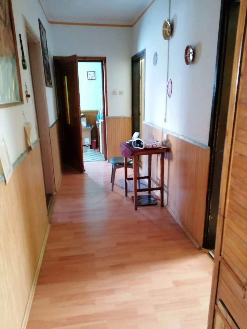 Jó állapotú családi ház - Kép 7
